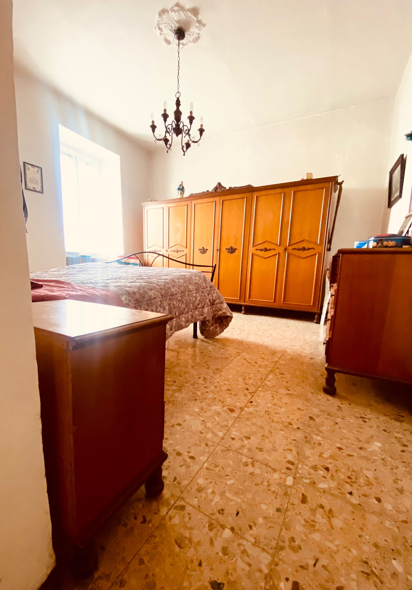 Indipendente con terreno, ulivi e vista mare – 15 min da Follo