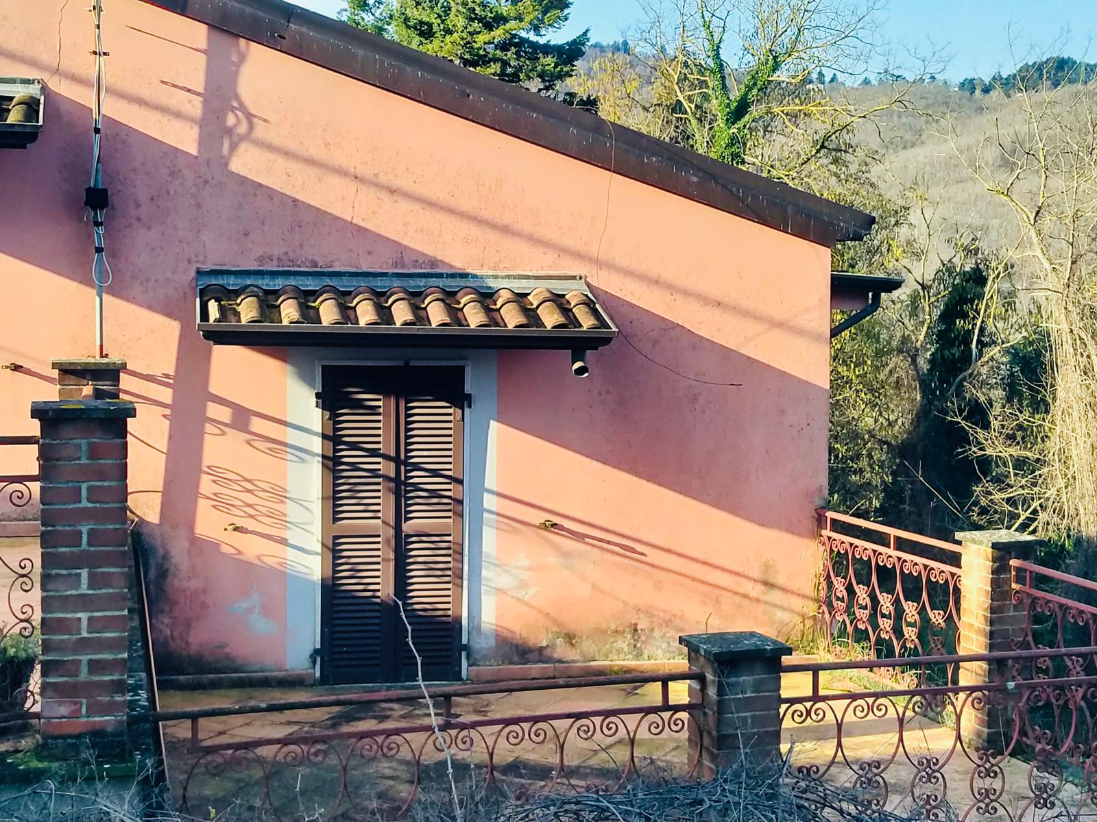 Casa indipendente con terrazze e giardino nel borgo di Pulica , Lunigiana – a 25 minuti dal mare