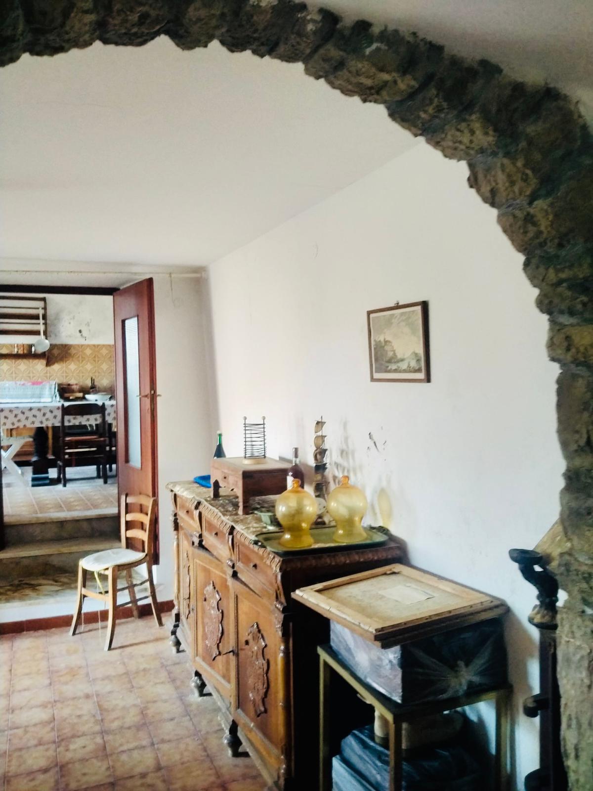 Casa indipendente con terrazze e giardino nel borgo di Pulica , Lunigiana – a 25 minuti dal mare