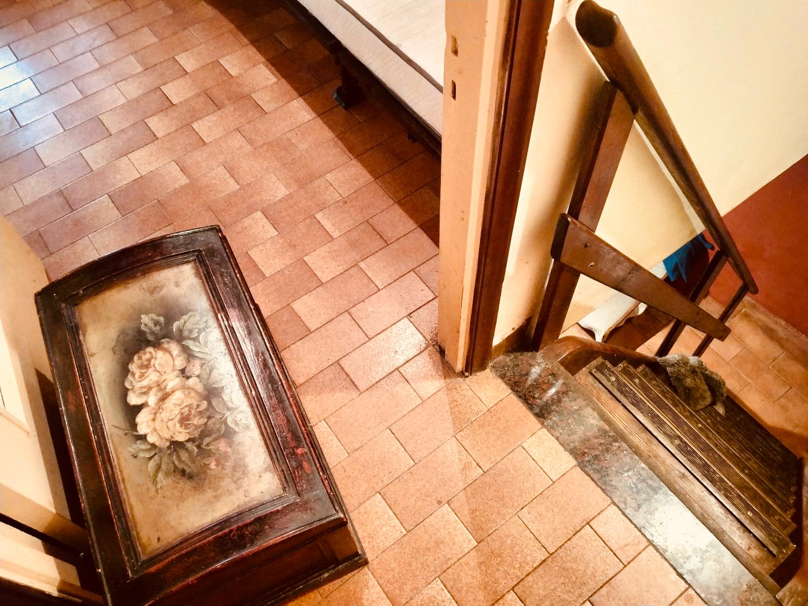 Affascinante casa di borgo con camino e vista sulle valli della Lunigiana