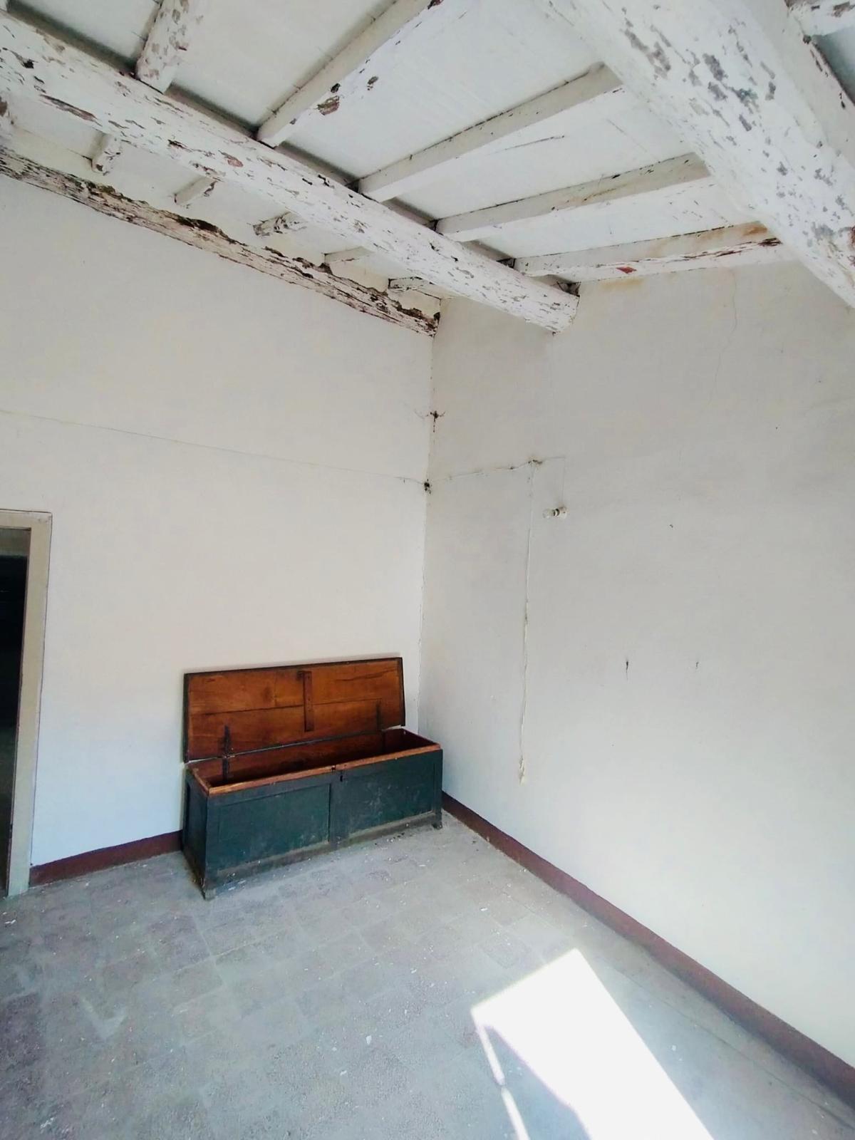 Vuoi ristrutturare una casa di charme nel cuore della Lunigiana?