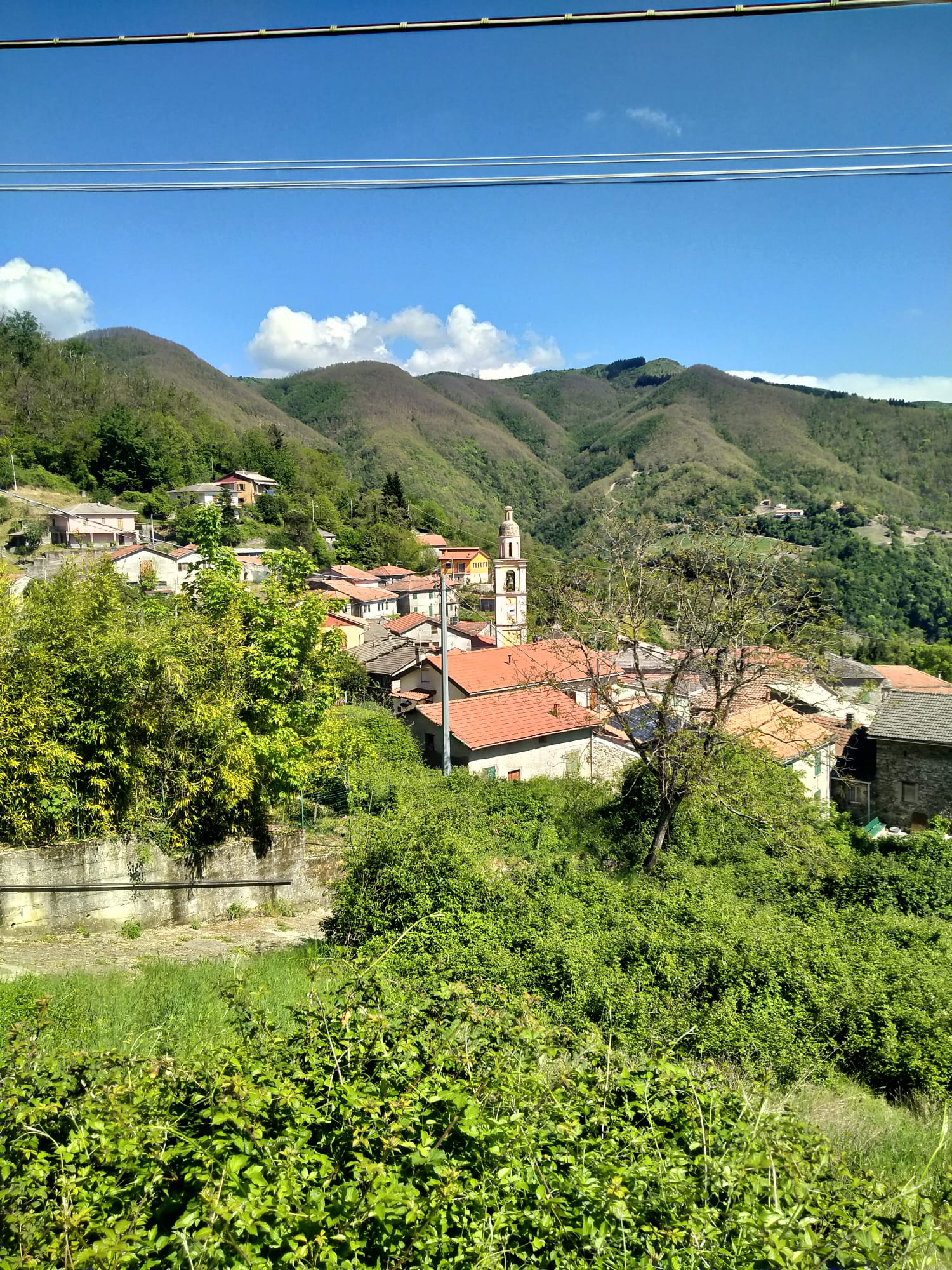 TORPIANA – ALTA VAL DI VARA Una casa felice immersa nella natura