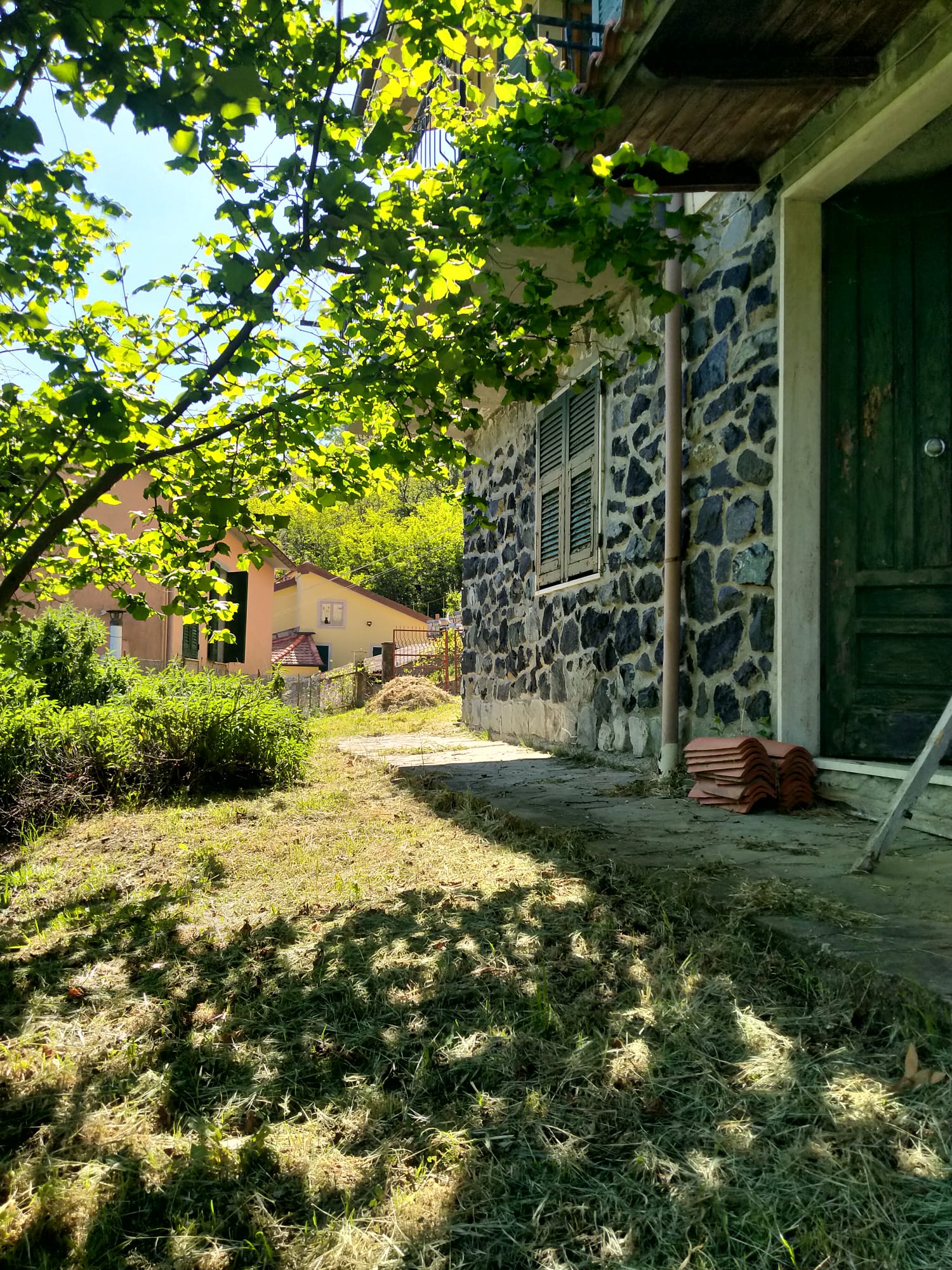 TORPIANA – ALTA VAL DI VARA Una casa felice immersa nella natura