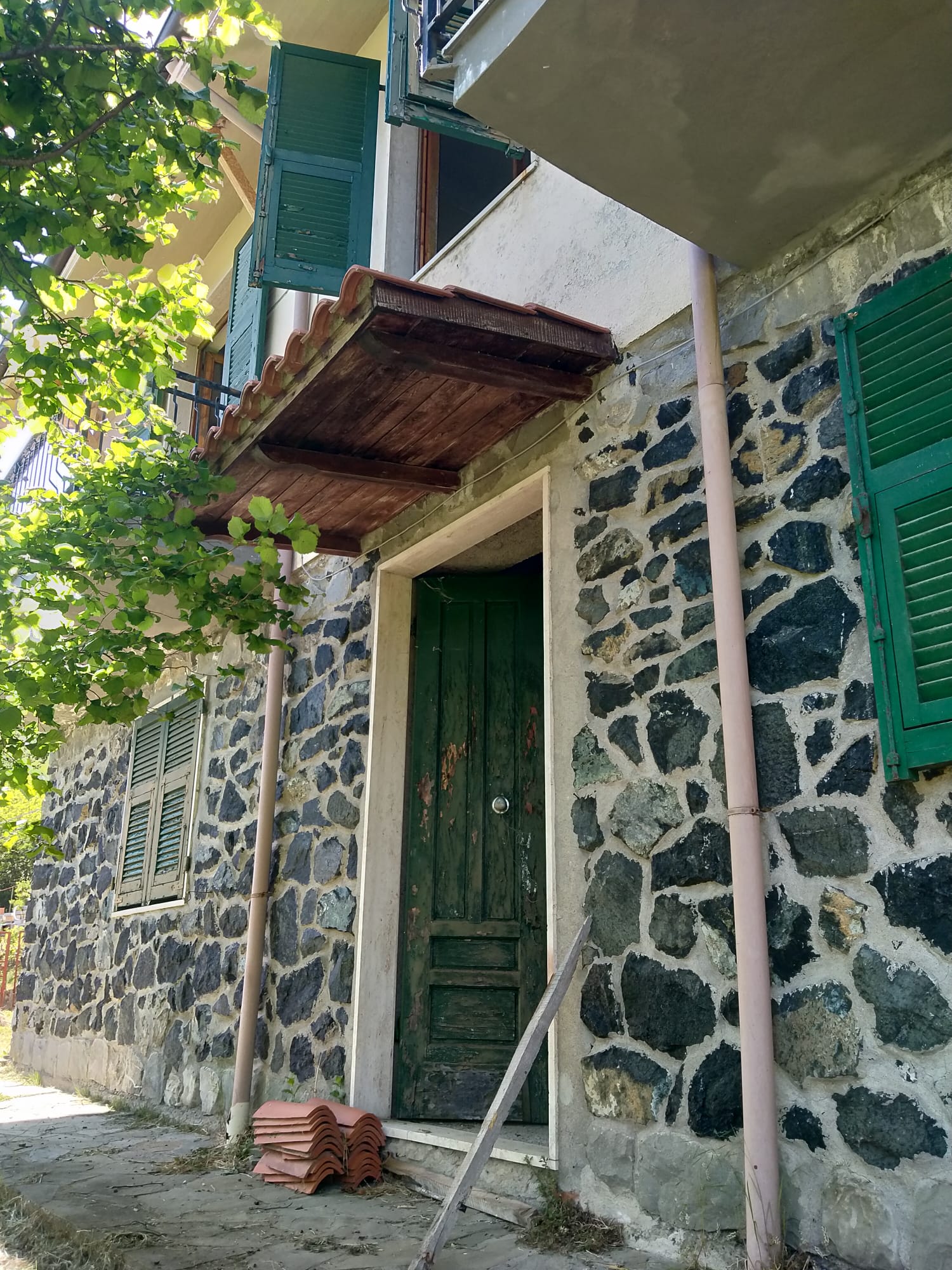 TORPIANA – ALTA VAL DI VARA Una casa felice immersa nella natura