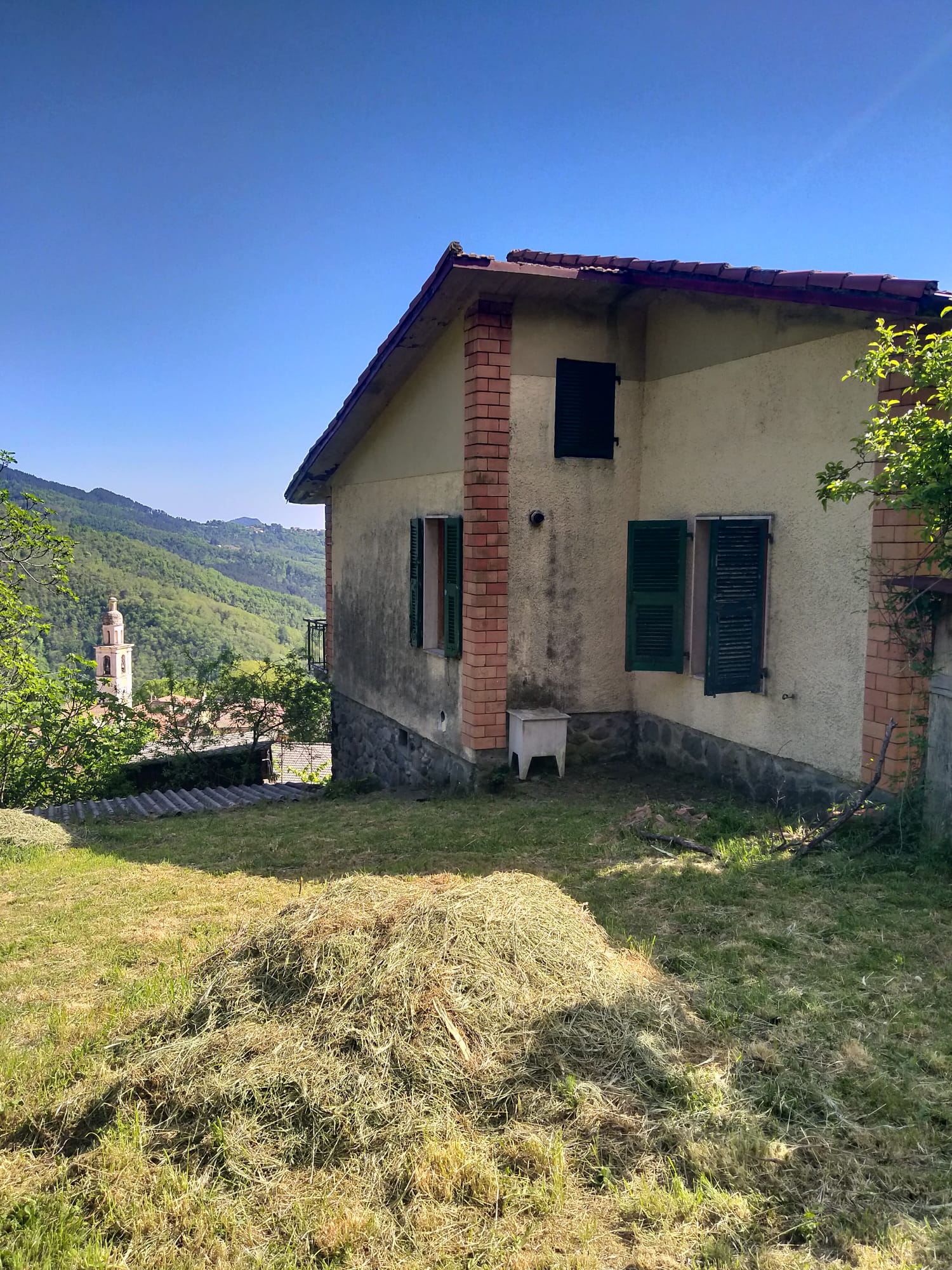 TORPIANA – ALTA VAL DI VARA Una casa felice immersa nella natura