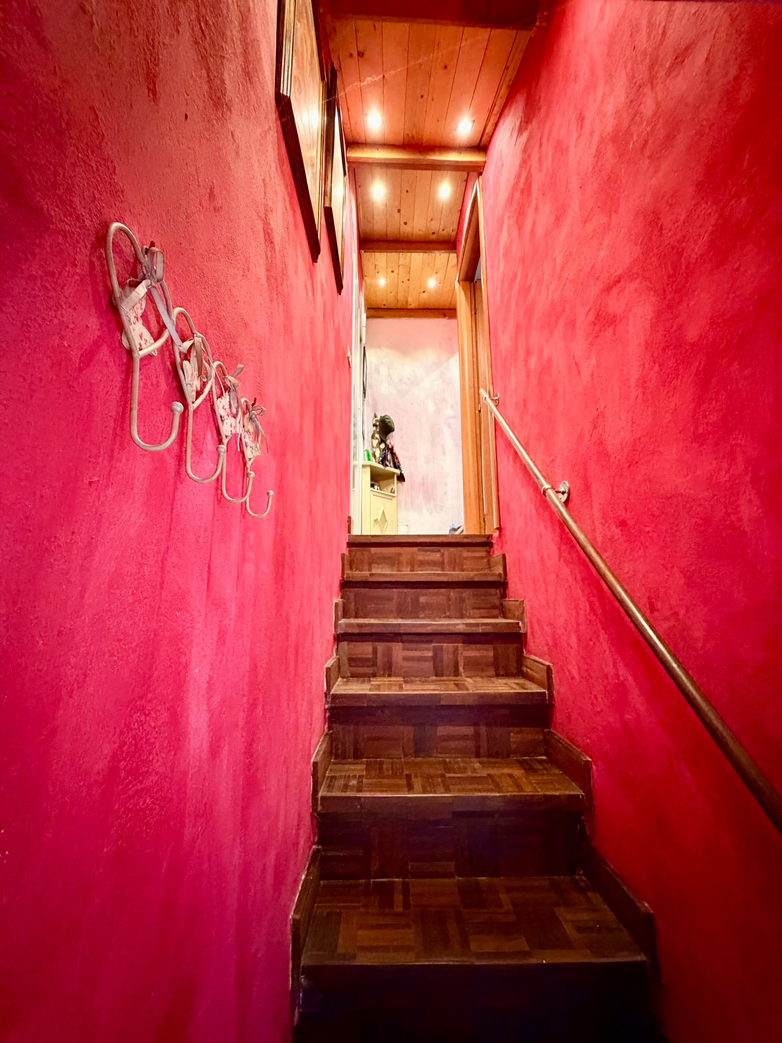 LA CASETTA ROSA